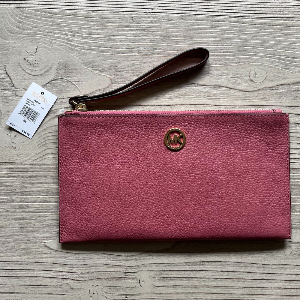 Michael Kors Fulton Wristlet in Pink